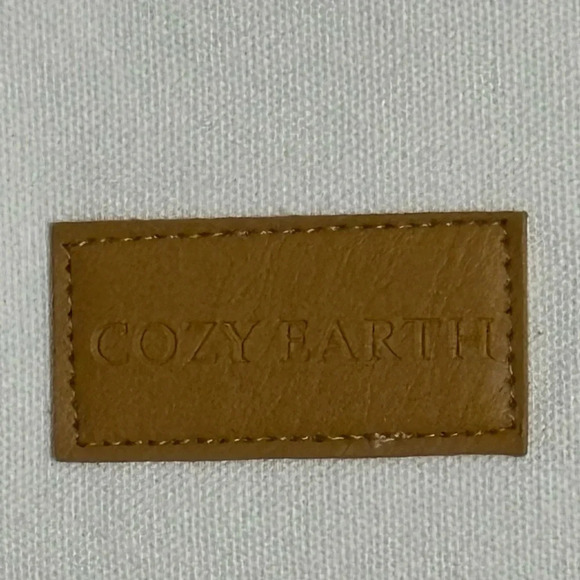 Cozy Earth White Zippered too Top Tote Bag  Casual Minimalist - Picture 5 of 7